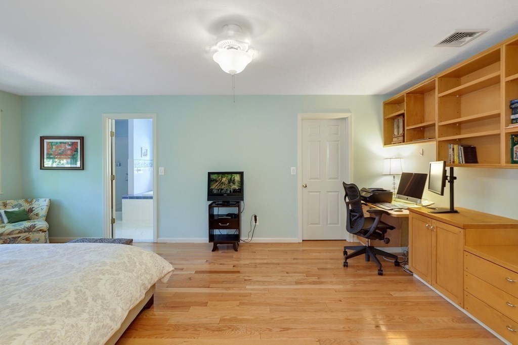 111 Maple Street, Unit 111 Needham, MA 02492 - Photo 35 of 41