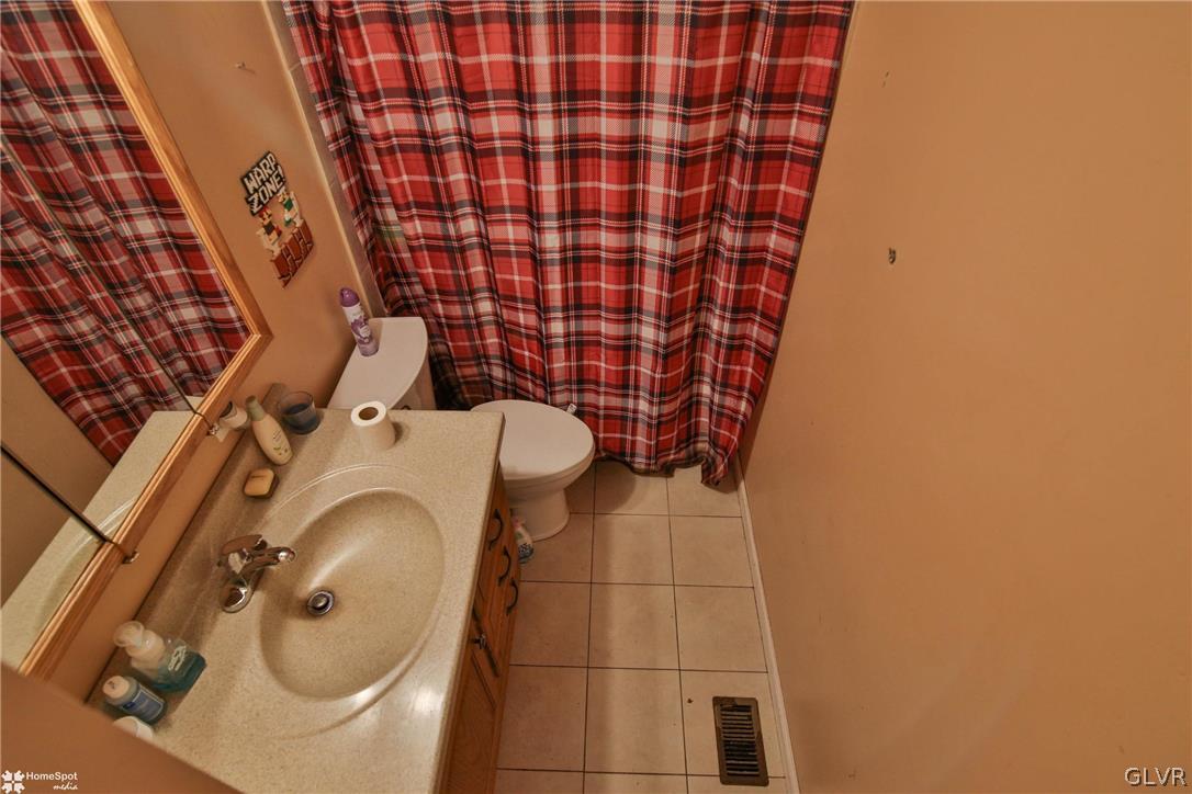 4239 Pine Ridge Drive East Bushkill, PA 18324 - Photo 25 of 48 Gallery Image 25