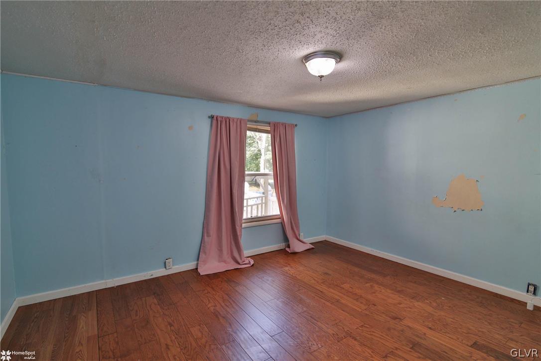 4239 Pine Ridge Drive East Bushkill, PA 18324 - Photo 27 of 48 Gallery Image 27