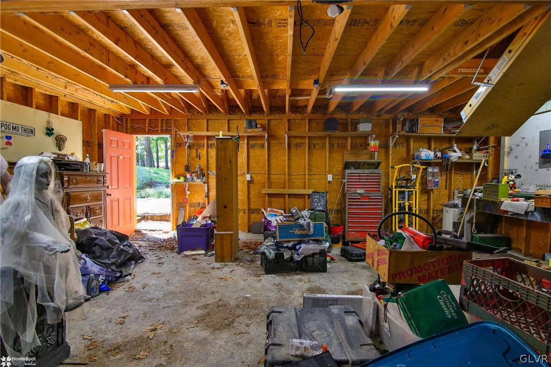 4239 Pine Ridge Drive East Bushkill, PA 18324 - Photo 33 of 48 Gallery Image 33