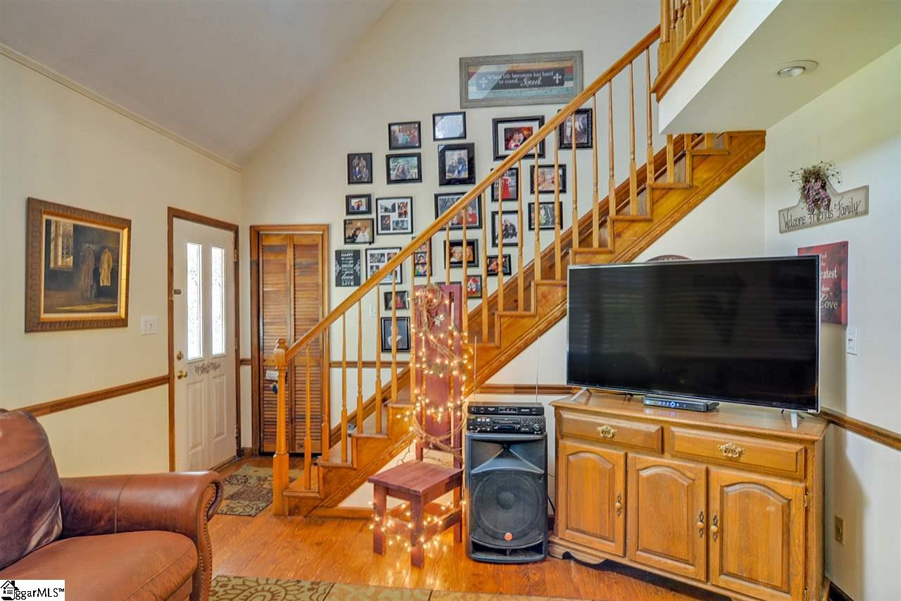 13 Hester Road Greenville, SC 29609 - Photo 16 of 36 Gallery Image 16