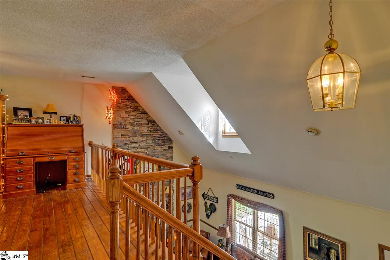 13 Hester Road Greenville, SC 29609 - Photo 18 of 36 Gallery Image 18