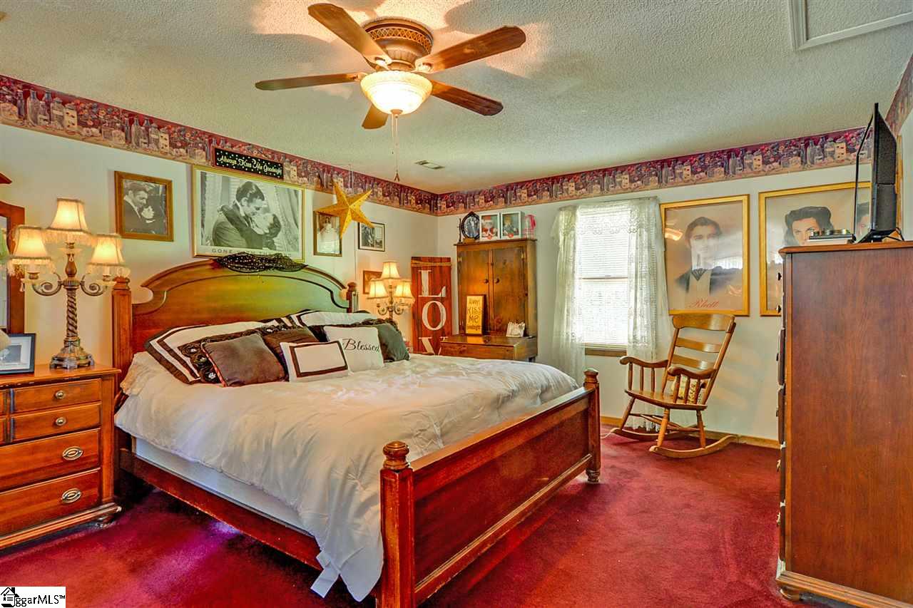 13 Hester Road Greenville, SC 29609 - Photo 20 of 36 Gallery Image 20