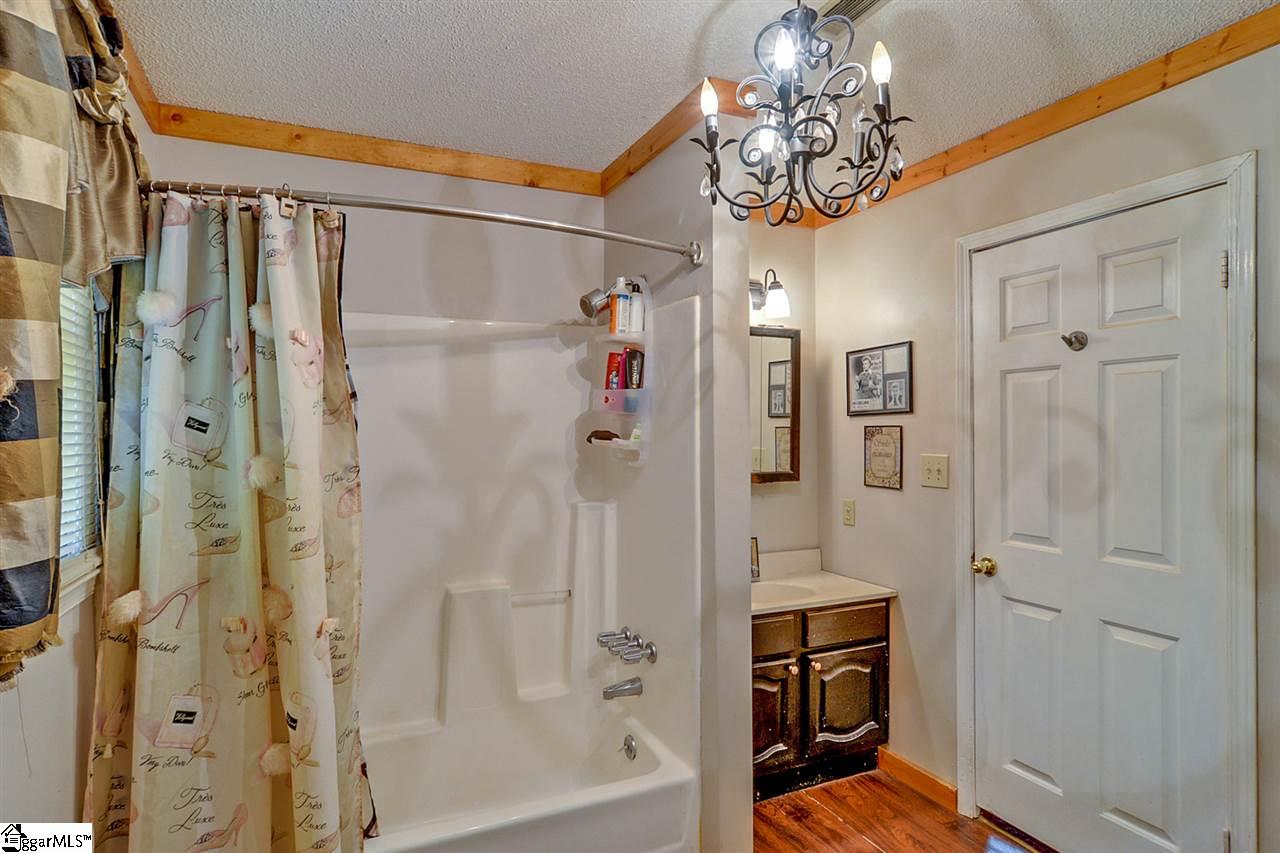 13 Hester Road Greenville, SC 29609 - Photo 22 of 36 Gallery Image 22