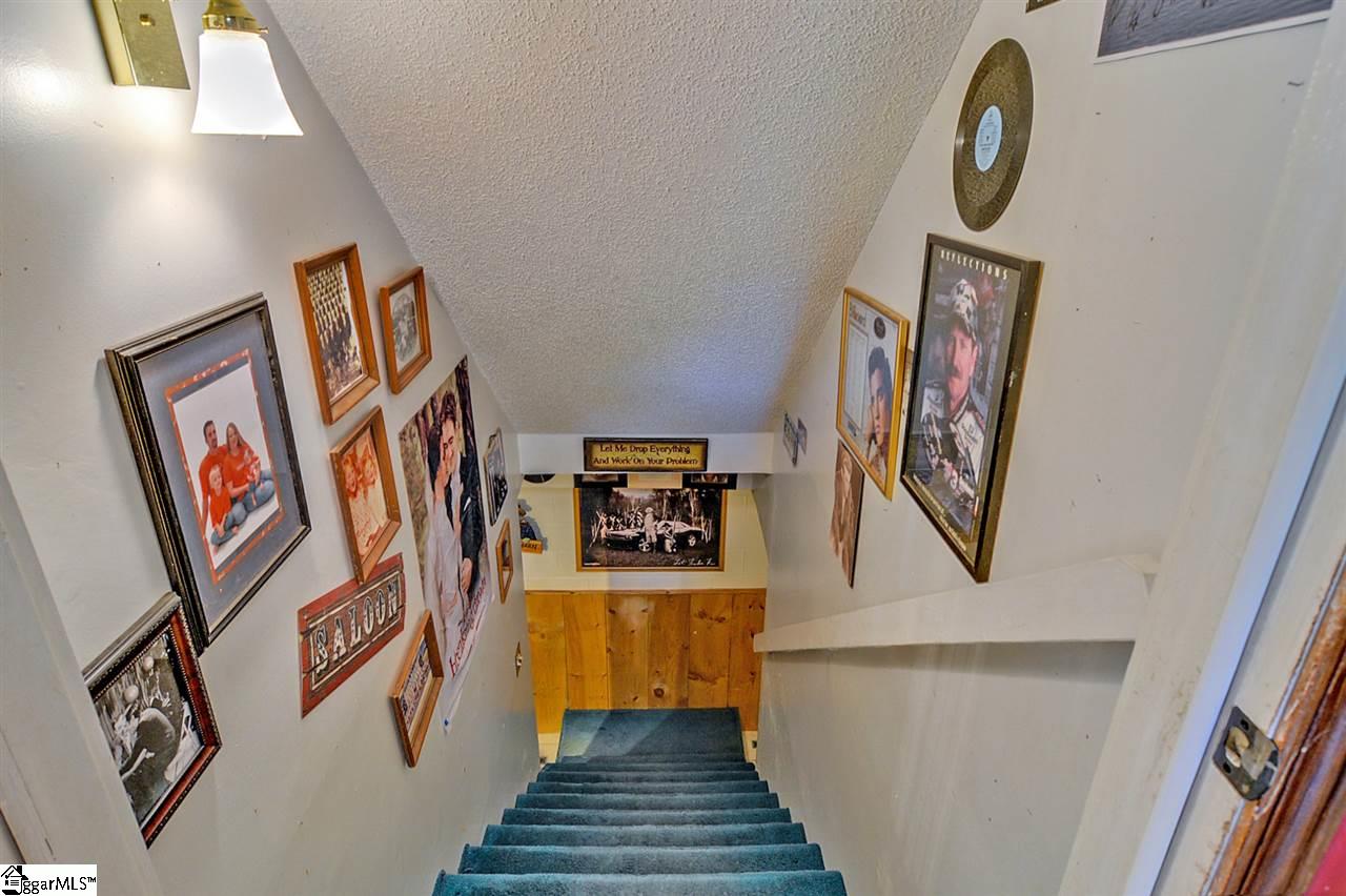 13 Hester Road Greenville, SC 29609 - Photo 23 of 36 Gallery Image 23