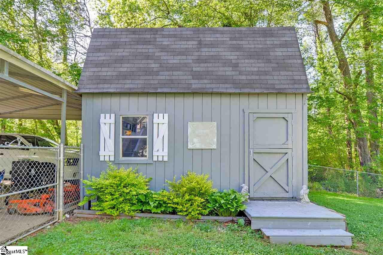 13 Hester Road Greenville, SC 29609 - Photo 32 of 36 Gallery Image 32