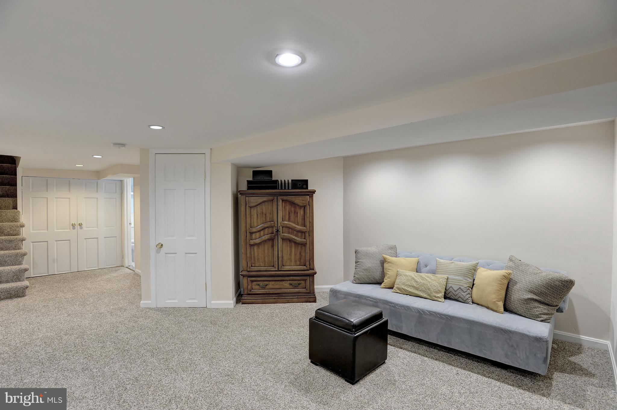 919 E Street Southeast Washington, DC 20003 - Photo 13 of 18 Lower level suite - perfect for family movie night