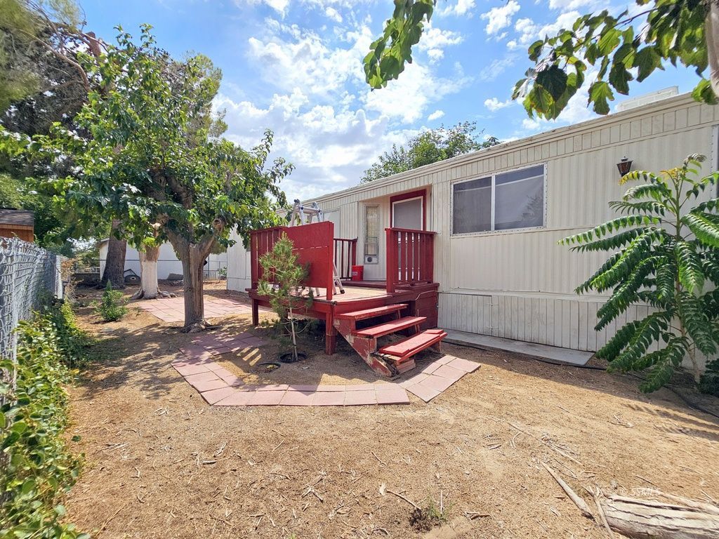 5221 Ocotillo Avenue Ridgecrest, CA 93555 - Photo 32 of 43