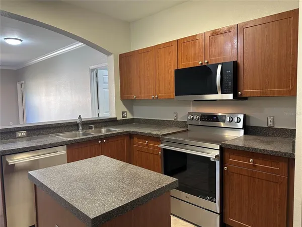 $1,950 | 2151 Chianti Place, Unit 120125, Palm Harbor, FL 34683