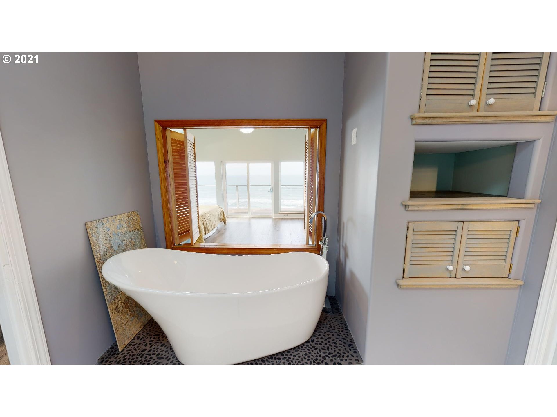 28651 Kissing Rock Road Gold Beach, OR 97444 - Photo 13 of 32 Gallery Image 13