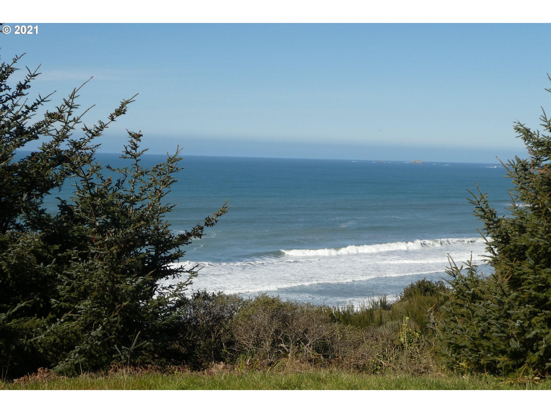 28651 Kissing Rock Road Gold Beach, OR 97444 - Photo 27 of 32 Gallery Image 27
