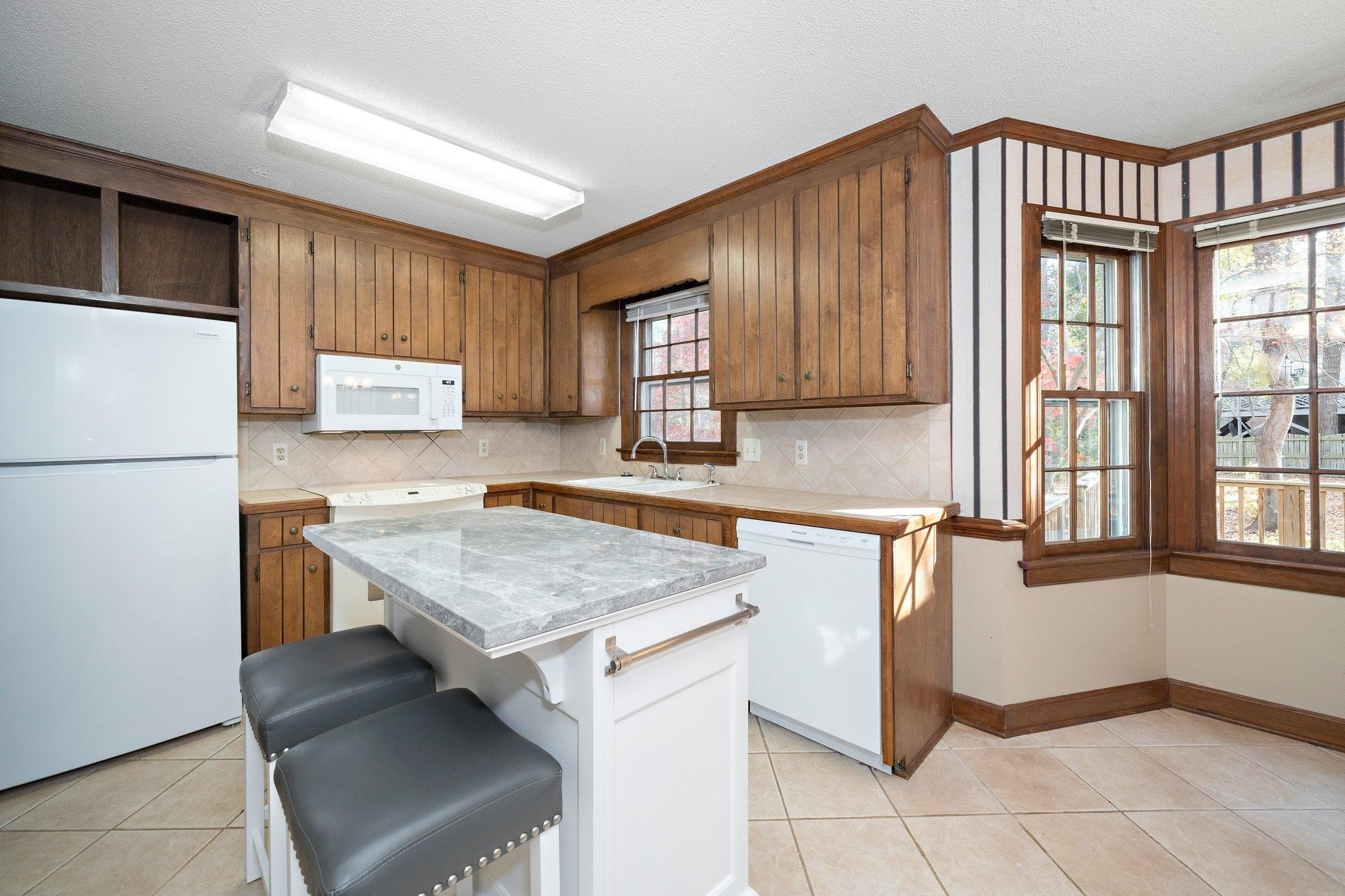 5801 Heatherbrook Circle Raleigh, NC 27612 - Photo 12 of 28 Kitchen