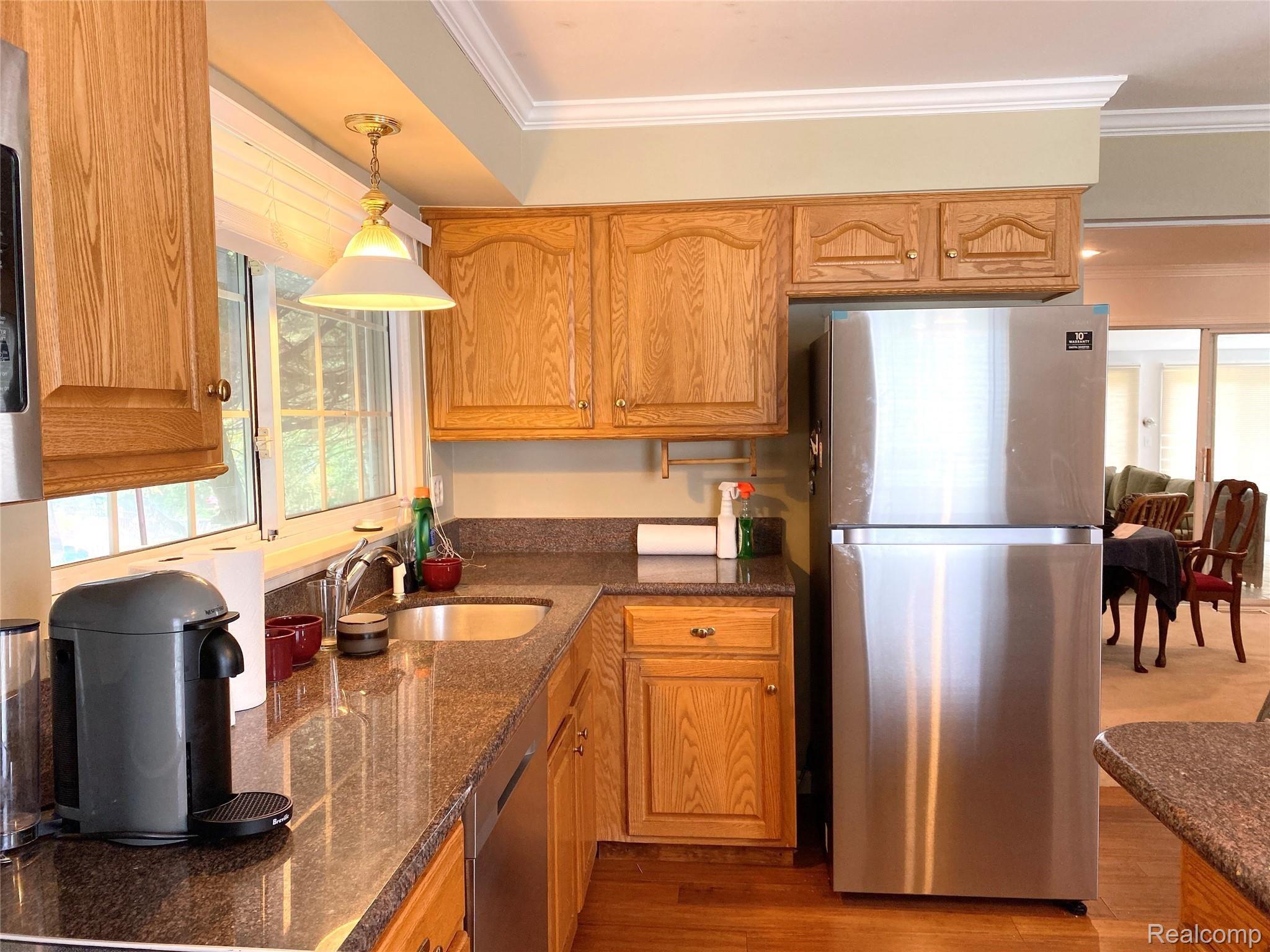 1158 East Fairview Lane Rochester, MI 48306 - Photo 12 of 39 Kitchen c.jpeg