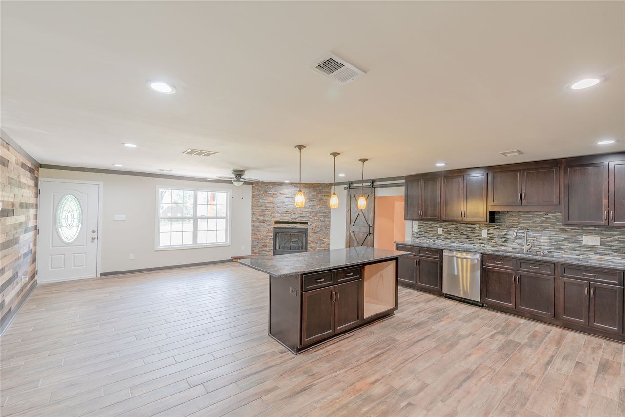 7464 3rd Road Bartlett, TN 38135 - Photo 5 of 21 Gallery Image 5