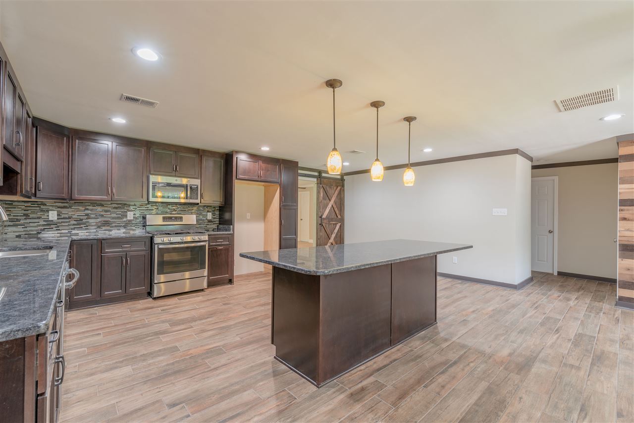 7464 3rd Road Bartlett, TN 38135 - Photo 6 of 21 Gallery Image 6