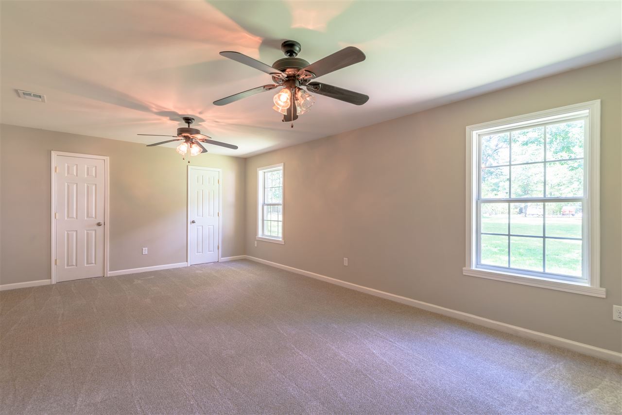 7464 3rd Road Bartlett, TN 38135 - Photo 7 of 21 Gallery Image 7