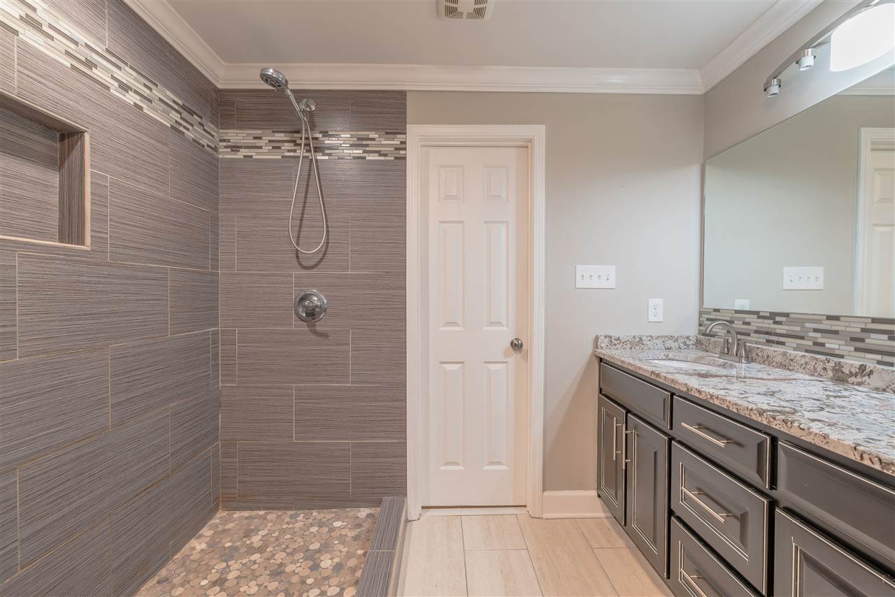 7464 3rd Road Bartlett, TN 38135 - Photo 9 of 21 Gallery Image 9