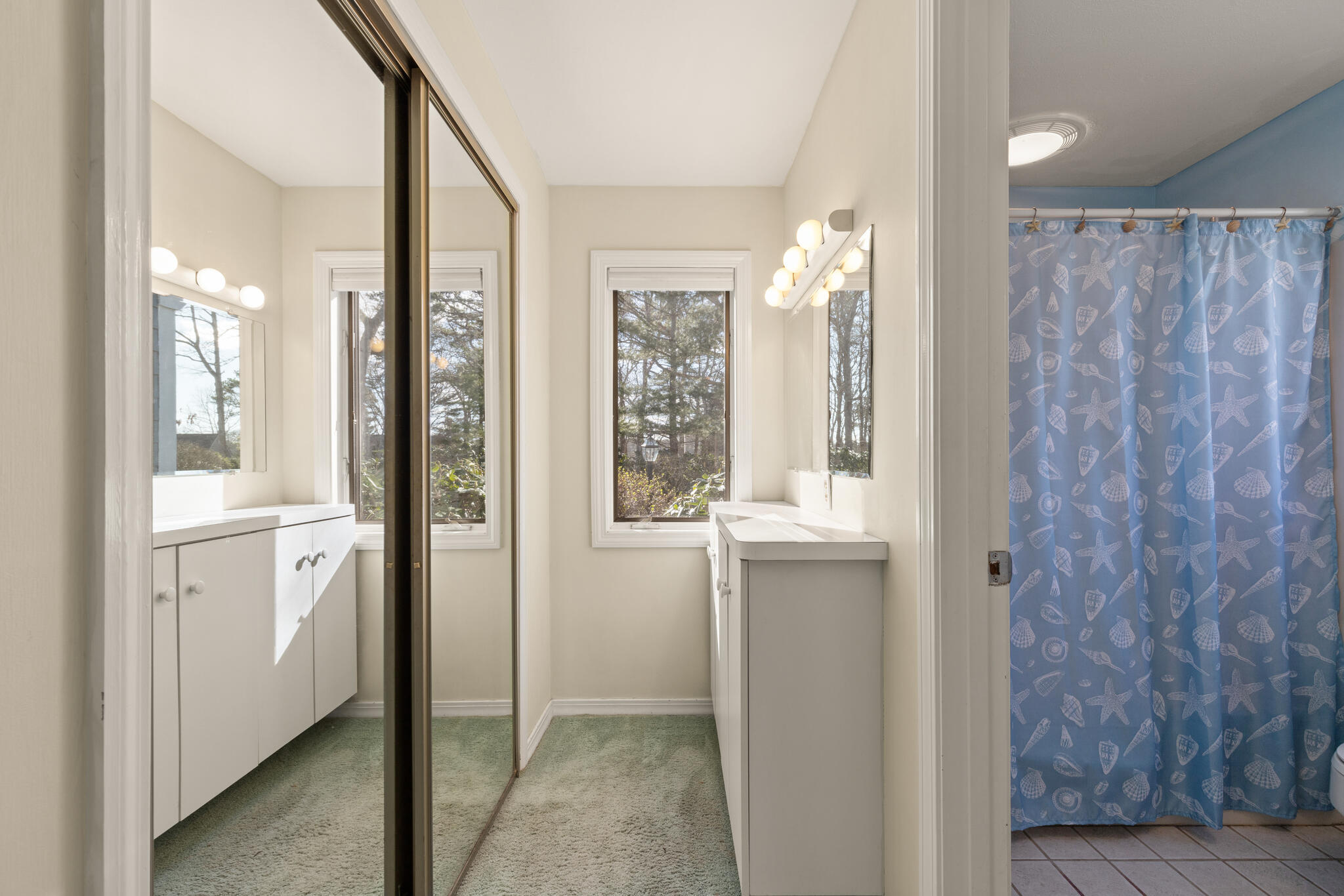 103 Summersea Road Mashpee, MA 02649 - Photo 19 of 41 a bathroom with a shower