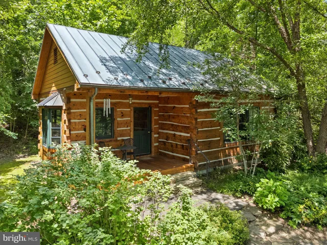 a view of a lake view with a garden