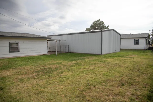 $237,000 | 1200 Park Avenue, Panhandle, TX 79068