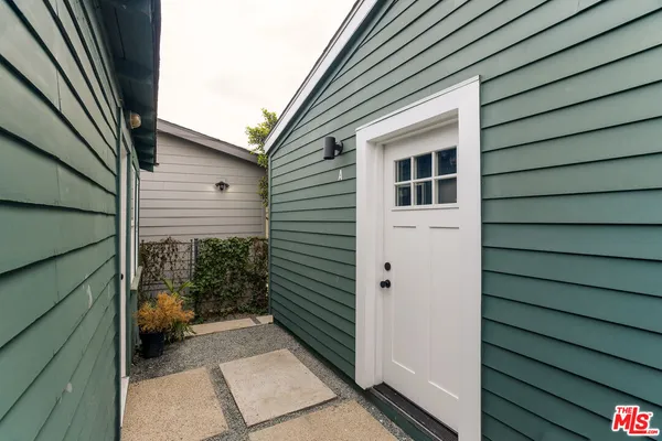 $1,995,000 | 126 Franklin Court, Glendale, CA 91205