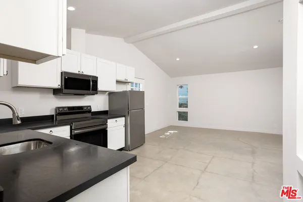 $1,995,000 | 126 Franklin Court, Glendale, CA 91205