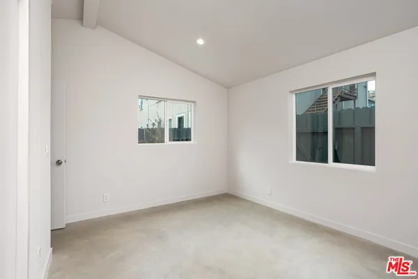 $1,995,000 | 126 Franklin Court, Glendale, CA 91205