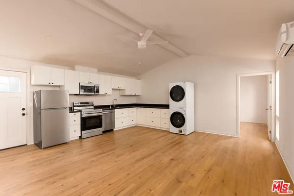 $1,995,000 | 126 Franklin Court, Glendale, CA 91205