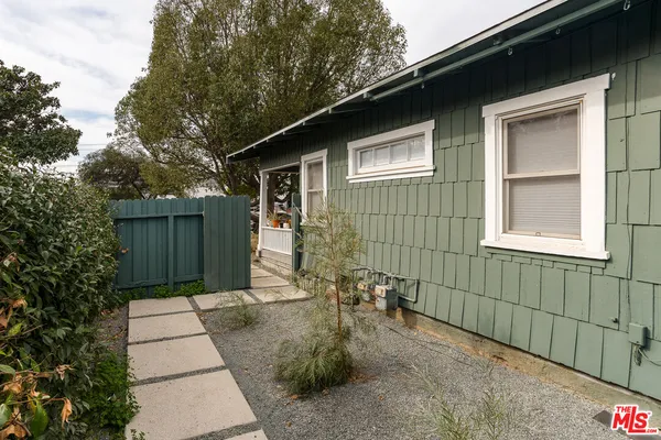 $1,995,000 | 126 Franklin Court, Glendale, CA 91205