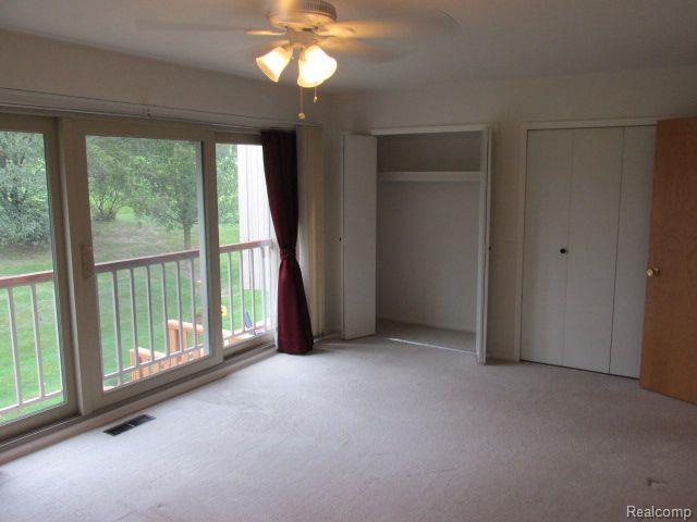 835 Oak Brook Ridge Drive Rochester Hills, MI 48307 - Photo 9 of 14