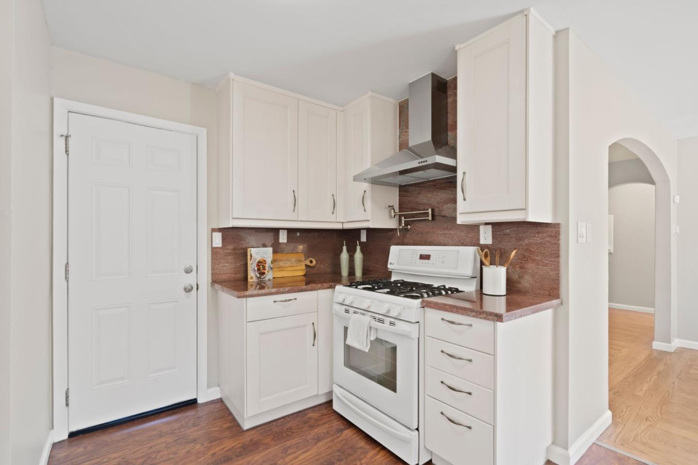 3544 Spring Street Redwood City, CA 94063 - Photo 11 of 33