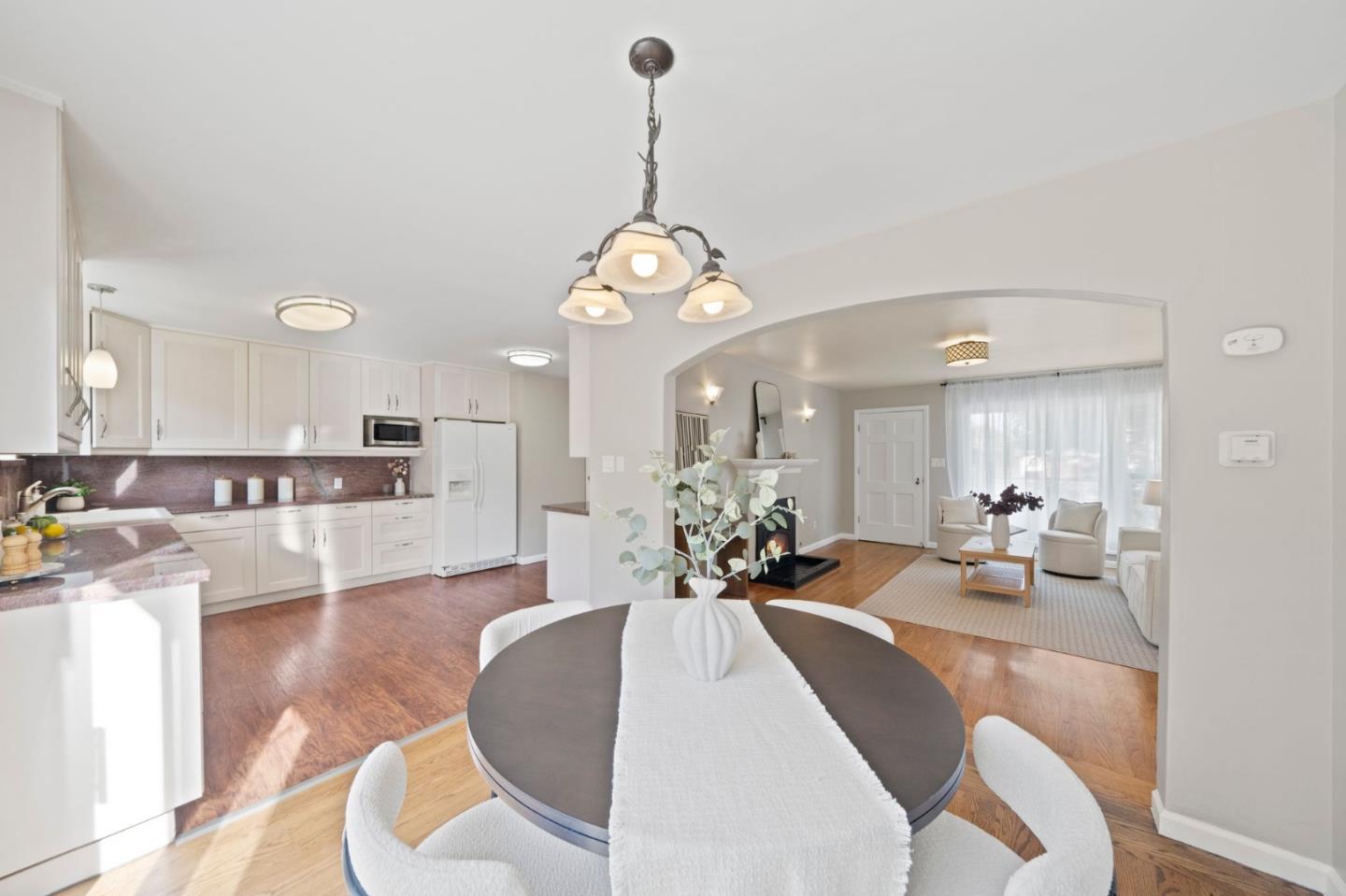 3544 Spring Street Redwood City, CA 94063 - Photo 7 of 33