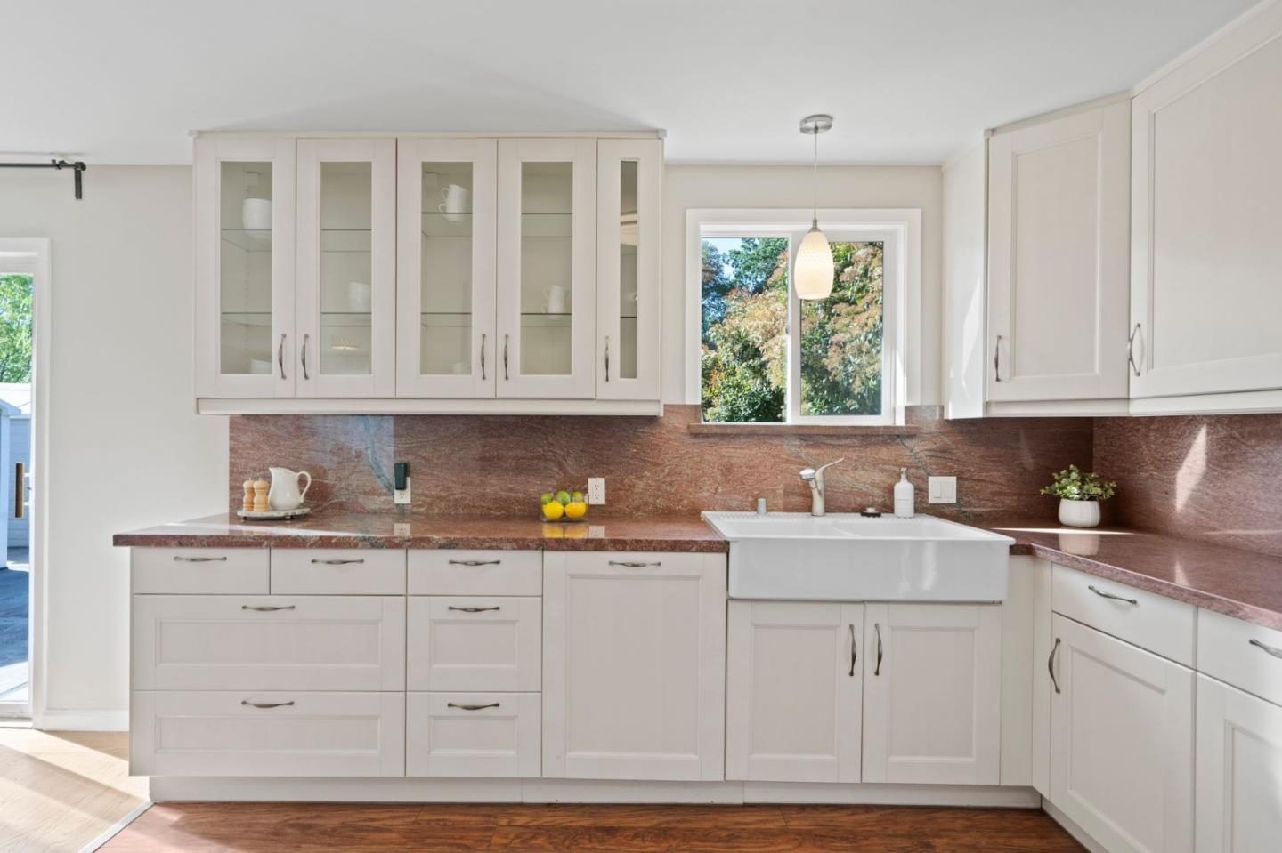 3544 Spring Street Redwood City, CA 94063 - Photo 9 of 33