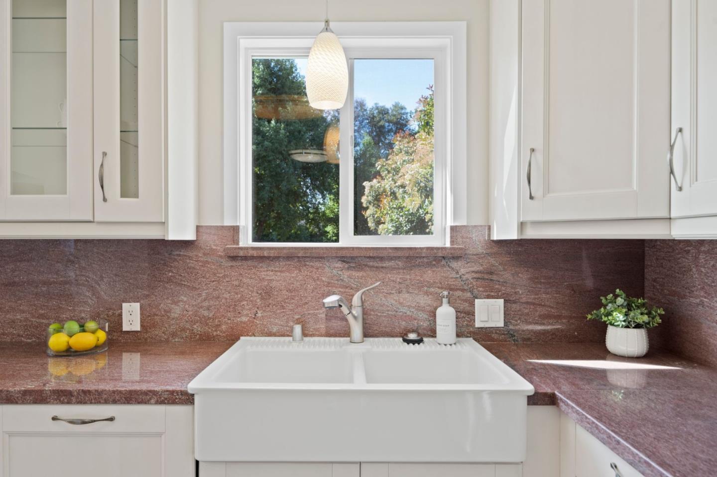 3544 Spring Street Redwood City, CA 94063 - Photo 10 of 33