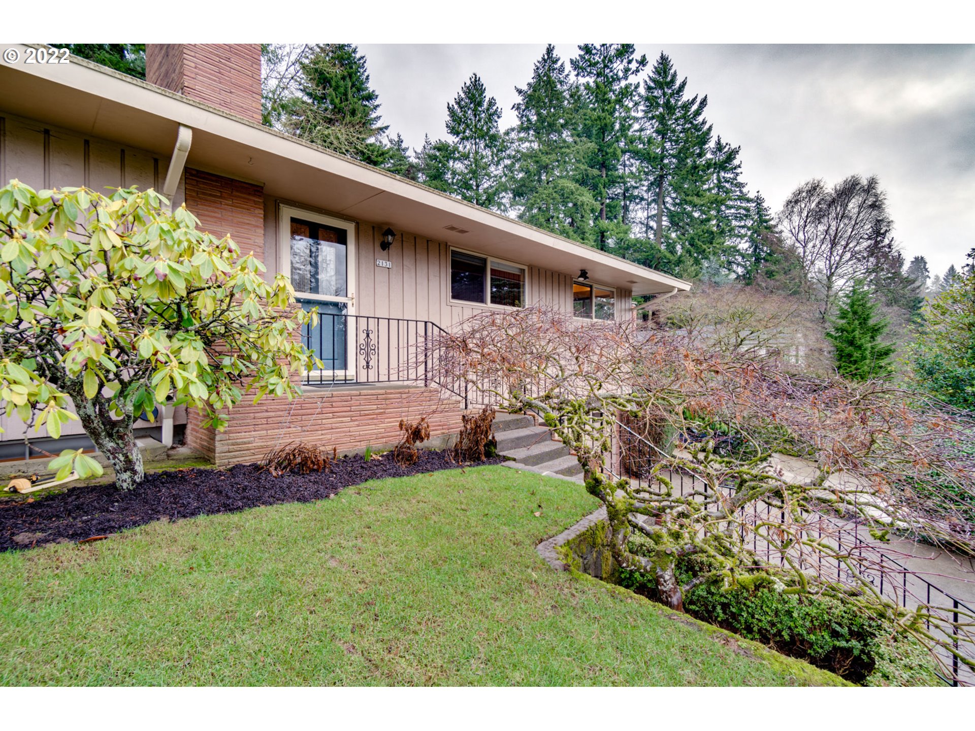 2131 Southwest Sunset Boulevard Portland, OR 97239 - Photo 2 of 31 Gallery Image 2