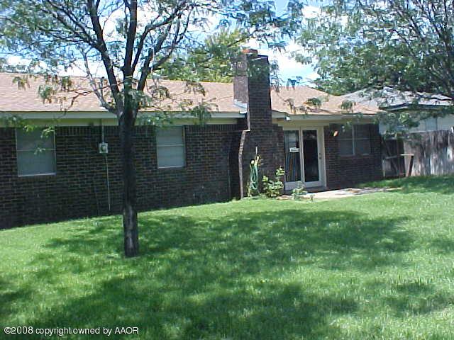 5123 Temple Drive Amarillo, TX 79110 - Photo 4 of 6 Backyard
