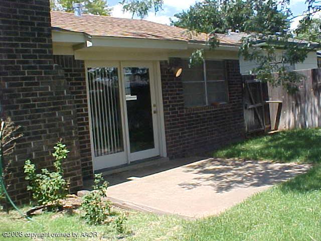 5123 Temple Drive Amarillo, TX 79110 - Photo 5 of 6 Patio Area