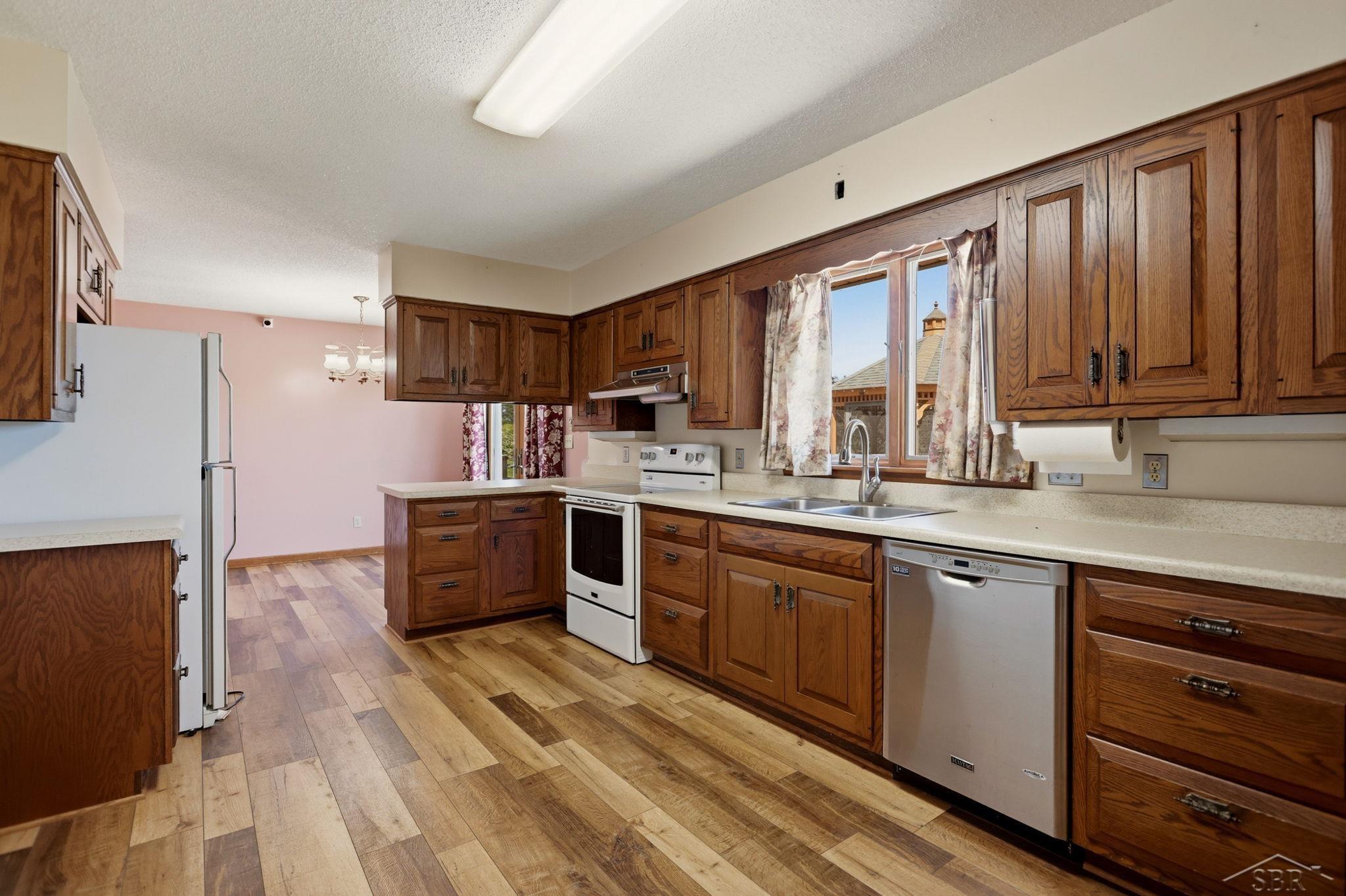 8530 South Orr Road Freeland, MI 48623 - Photo 17 of 61