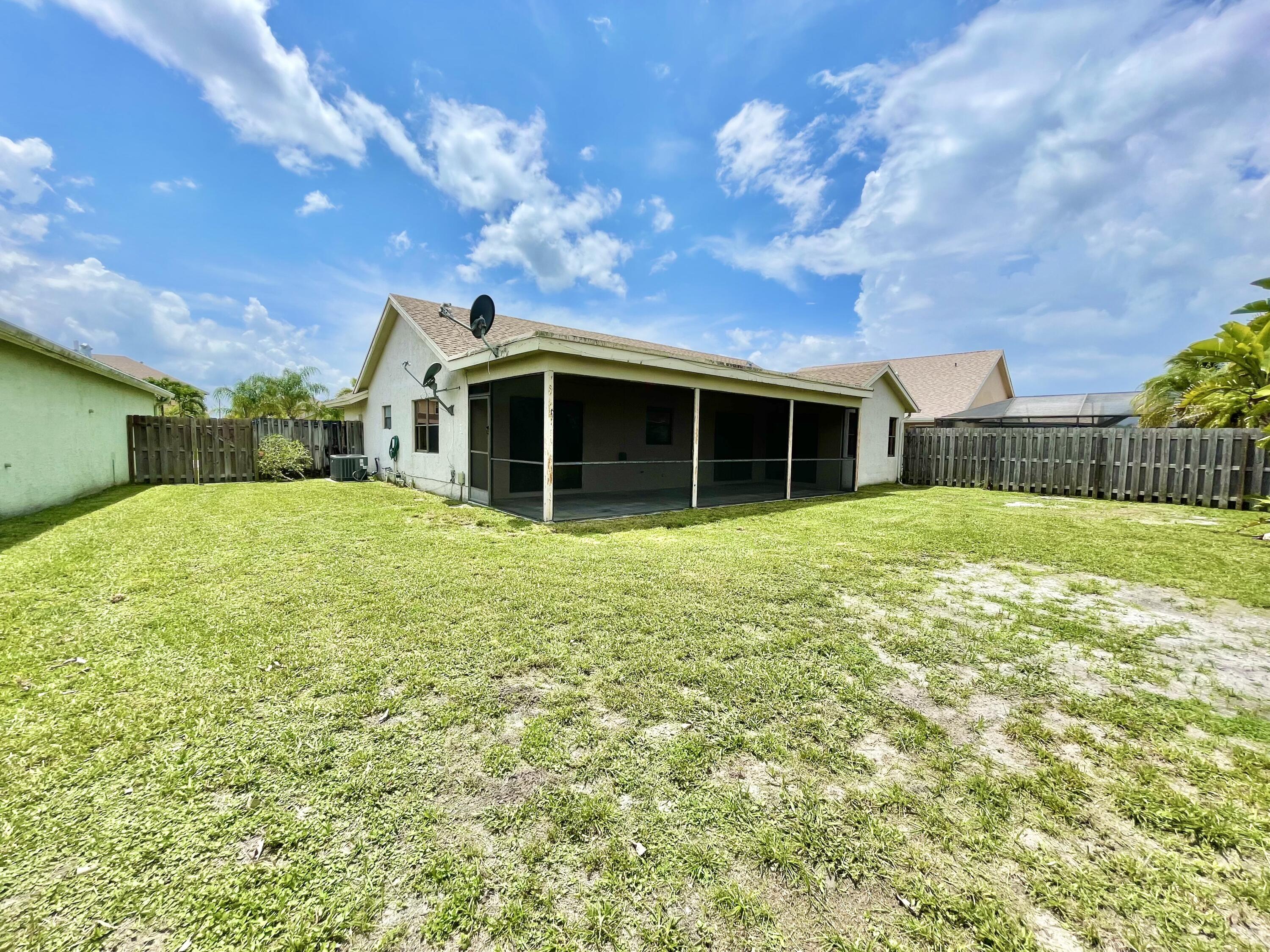 22550 Grouper Court Boca Raton, FL 33428 - Photo 20 of 20 Spacious Fenced Yard