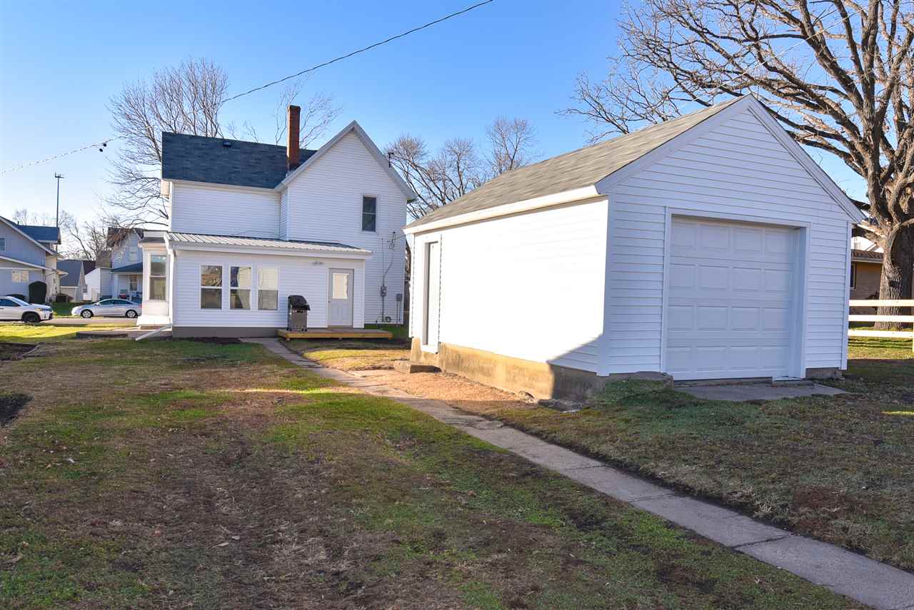 94 3rd Avenue Keystone, IA 52249 - Photo 5 of 34 Gallery Image 5