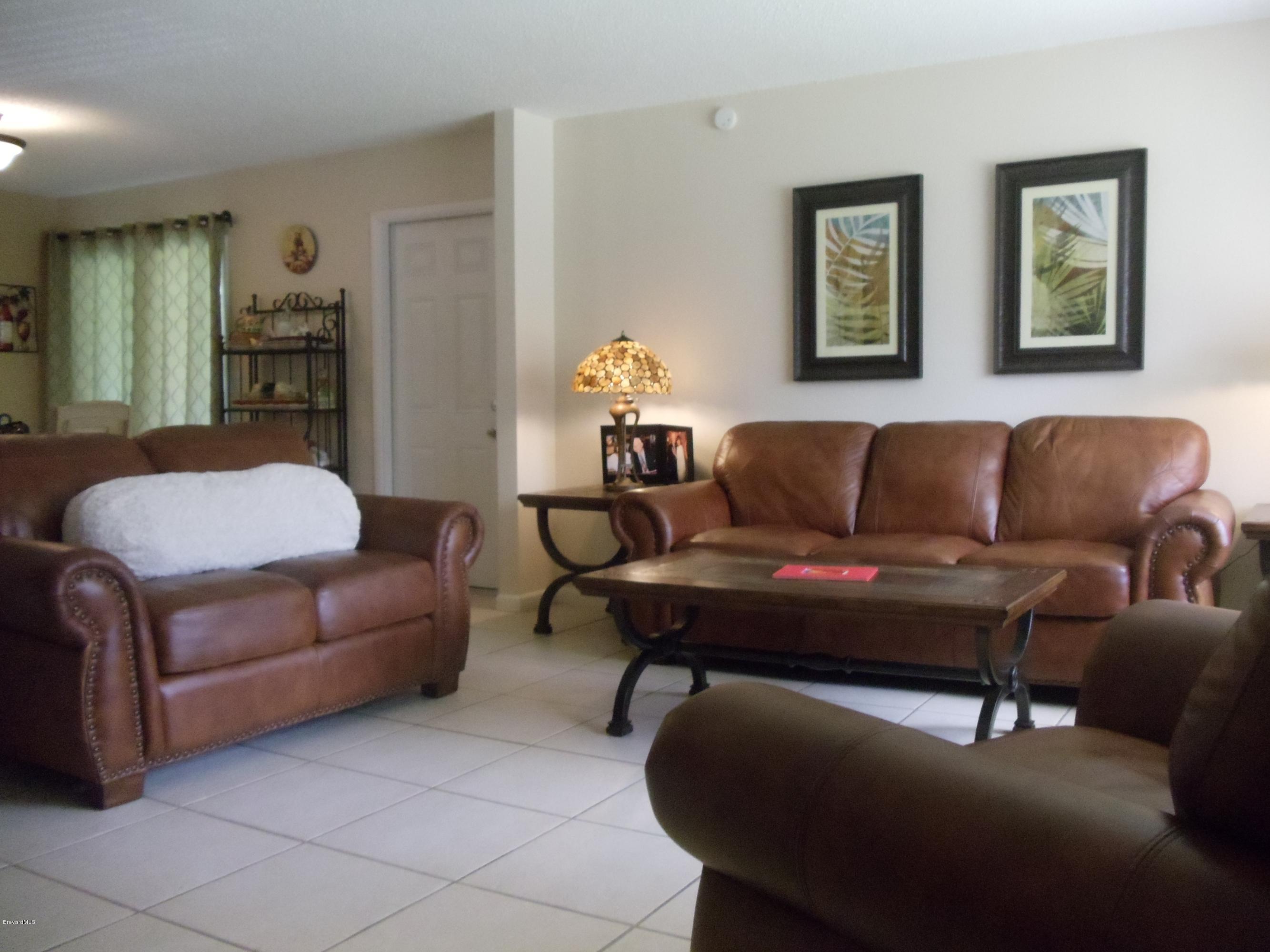 1127 Dorchester Road Palm Bay, FL 32907 - Photo 8 of 20 Living Room