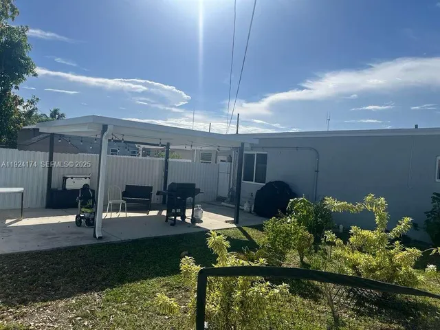 $3,199 | 3500 Southwest 36th Street, West Park, FL 33023