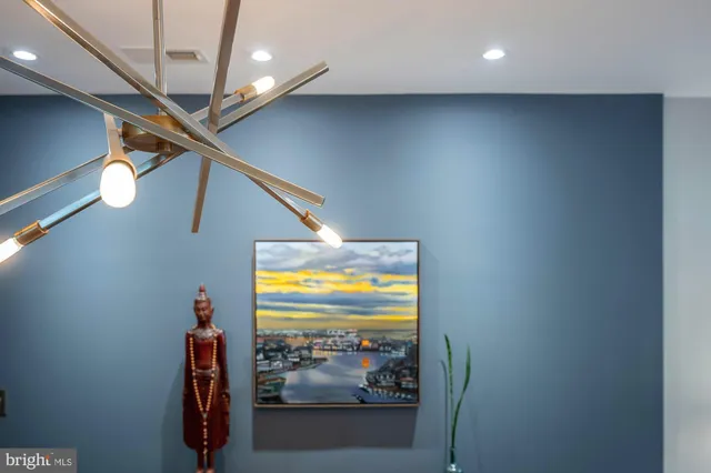 a view of a livingroom with furniture