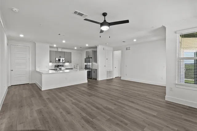 $2,251 | 1664 Hillside Terrace, Unit 4416, Buda, TX 78610