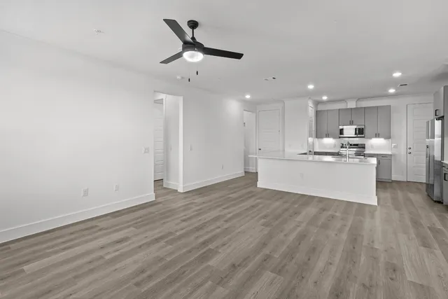 $2,251 | 1664 Hillside Terrace, Unit 4416, Buda, TX 78610