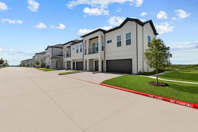 $2,251 | 1664 Hillside Terrace, Unit 4416, Buda, TX 78610