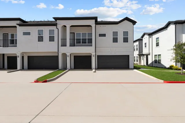 $2,251 | 1664 Hillside Terrace, Unit 4416, Buda, TX 78610