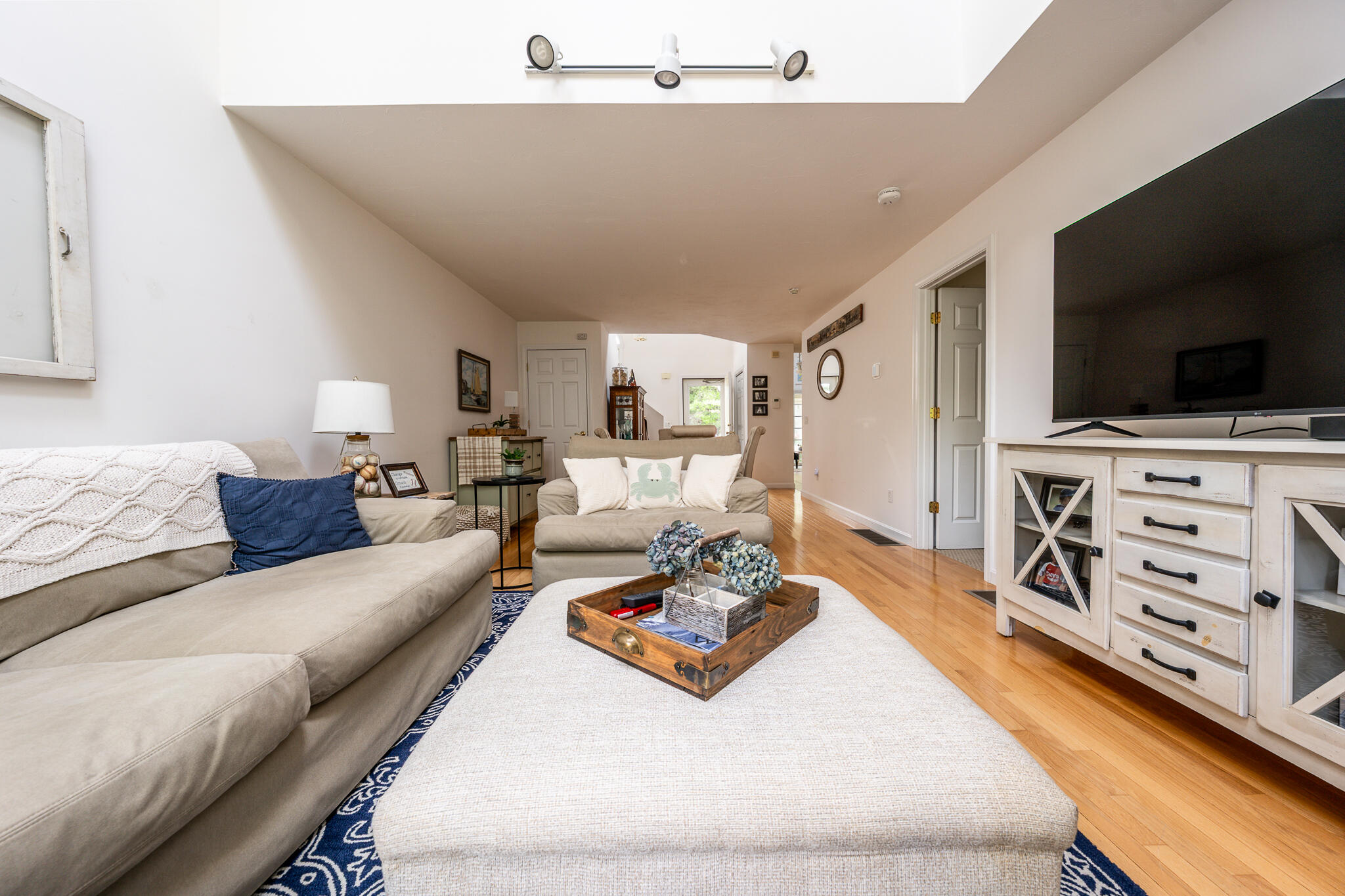 32 Red Cedar Road, Unit 32 Mashpee, MA 02649 - Photo 10 of 34 livroom4