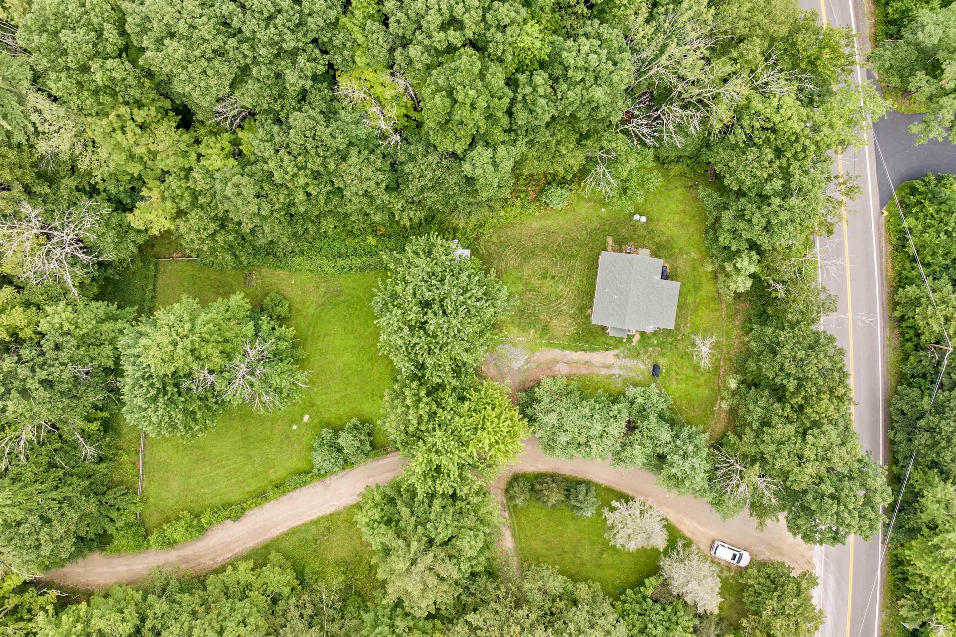 1 White Grove Road Nottingham, NH 03290 - Photo 1 of 36 Gallery Image 1