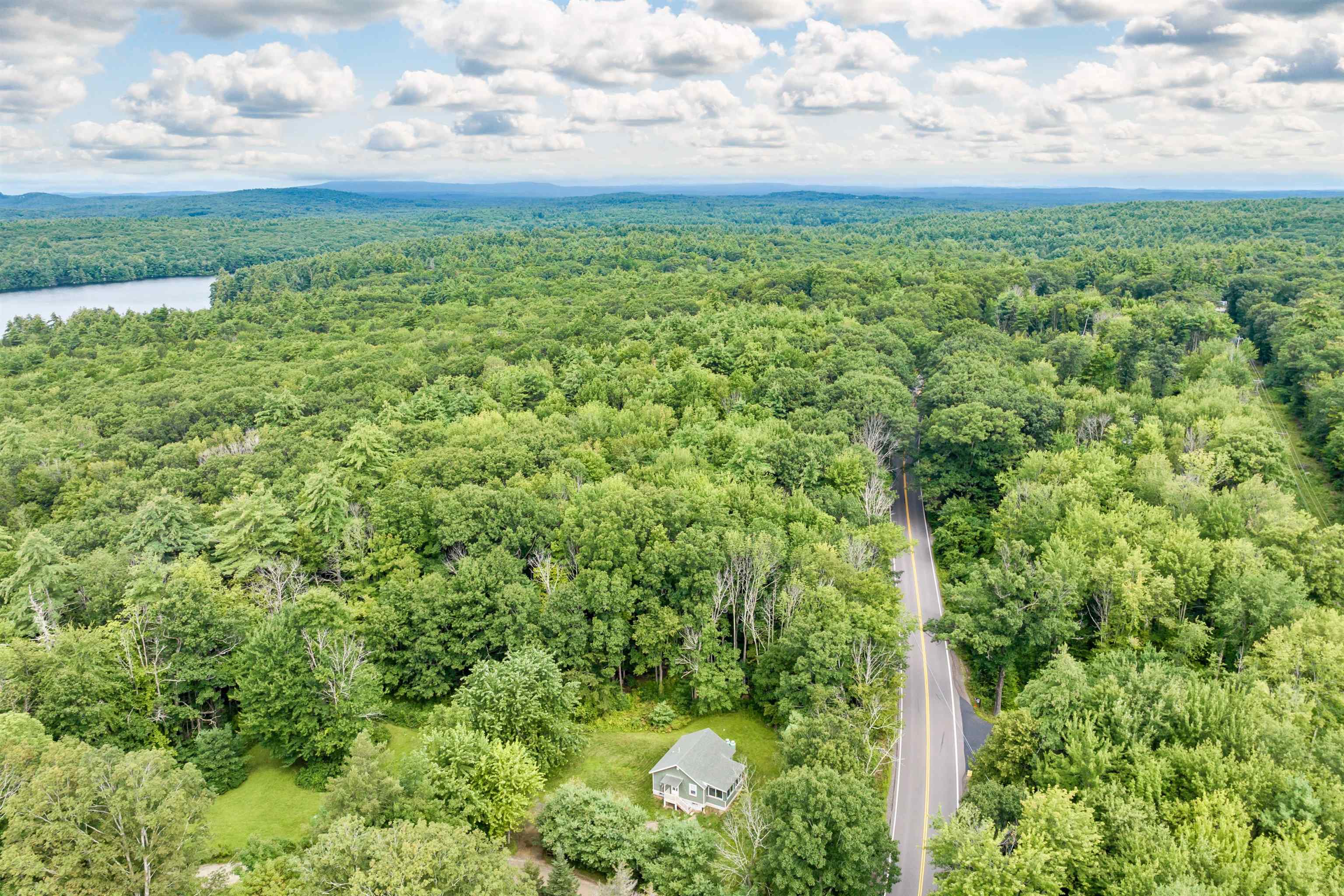 1 White Grove Road Nottingham, NH 03290 - Photo 31 of 36 Gallery Image 31